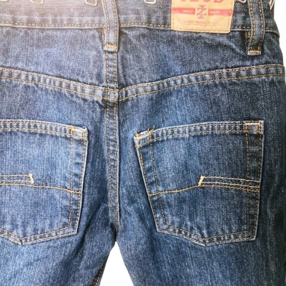 Izod Medium Wash Denim Jeans Slim Straight - Picture 5 of 5